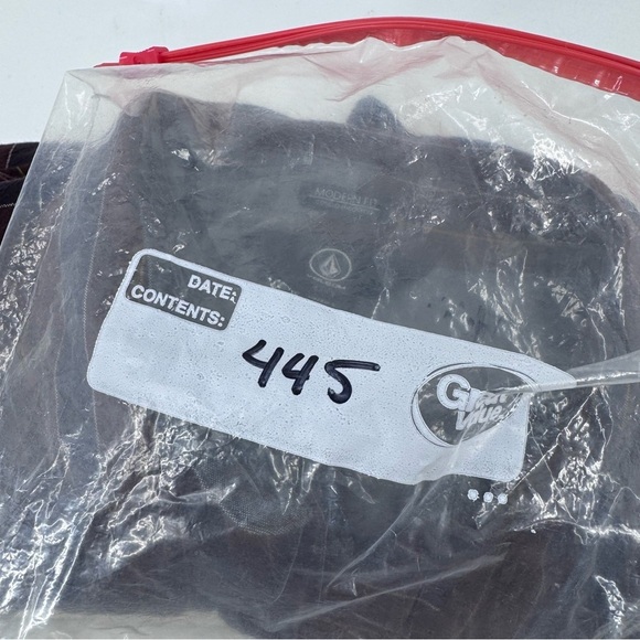 Volcom Modern Fit Blue and Red Casual Button Down Shirt - Picture 6 of 6